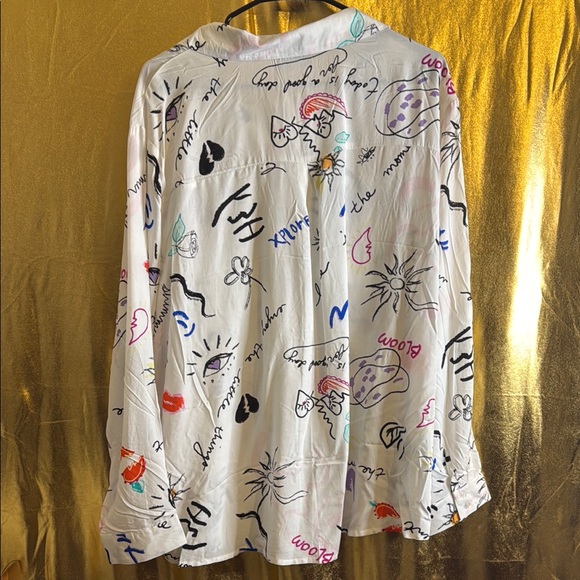 Artistic Graphic Button-Up Shirt - Picture 3 of 3